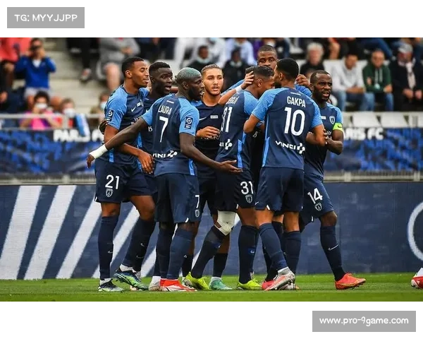 巴黎FC客场逼平强敌收获信心 新帅上任后防守体系初现